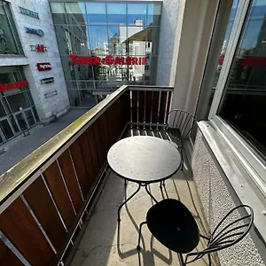 Schoene 2 1/2 Zimmer Im Herzen Von Deutschland